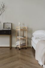Этажерка из дерева на колесиках — изображение 3