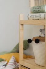 Деревянный стеллаж для детской — изображение 5